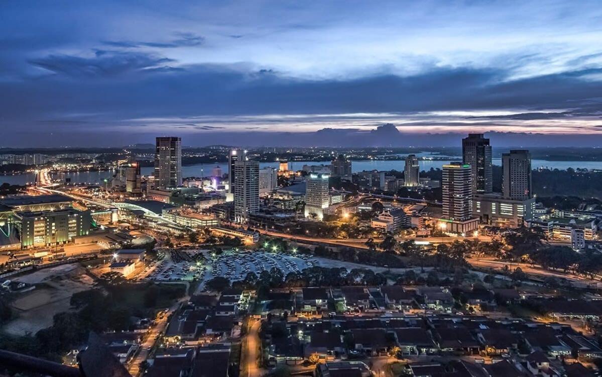 Cozy & High Floor Suite In Suasana Jb 15, Views Johor Bahru Buitenkant foto